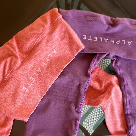2 pair Alphalete preformance leggings sz Small - Picture 2 of 6